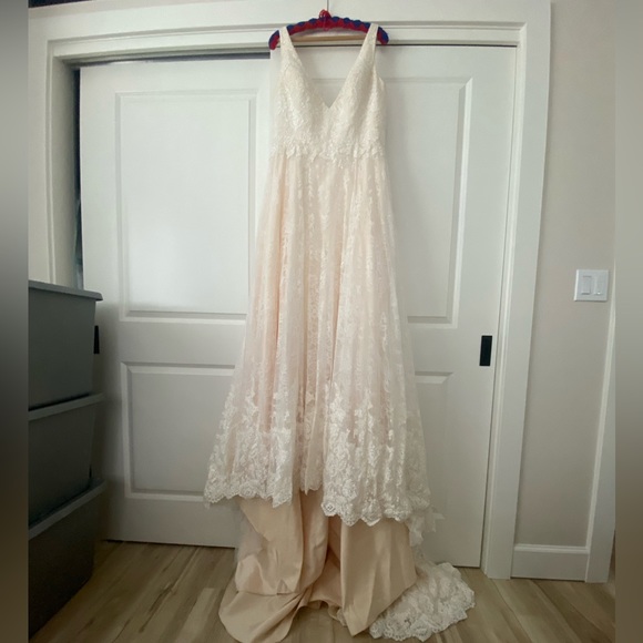 Davinci Wedding Gown - Picture 1 of 9